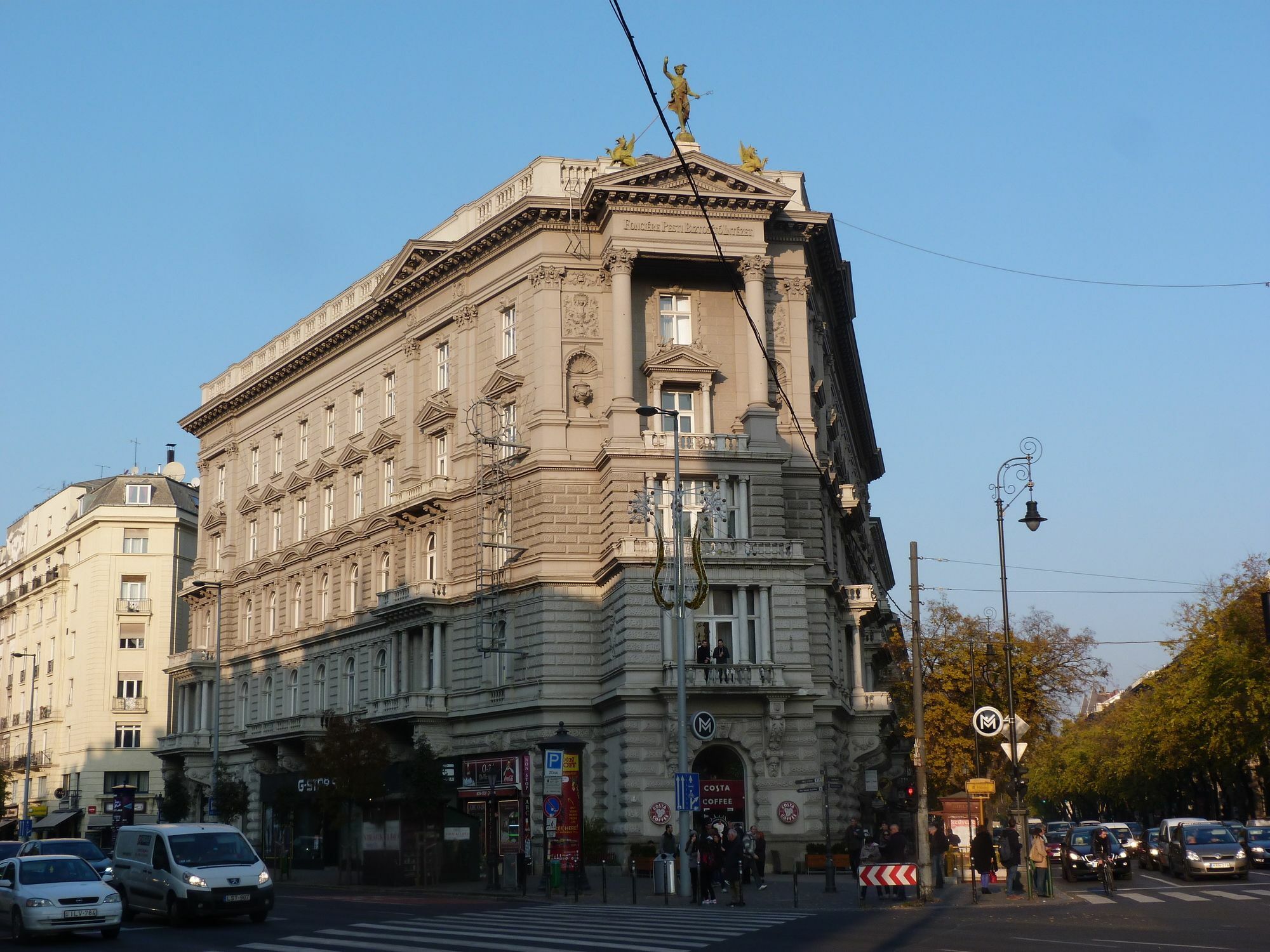 Adagio Hostel Basilica Budapeste Exterior foto